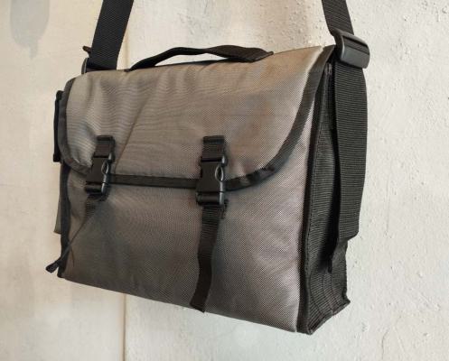 Preview: Laptoptasche aus Nylon gepolstert NP150€