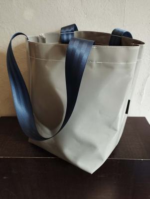 Preview: Upcycling Taschen aus alten Turnmatten mit Turnbockleder, innen aus LKW-Plane