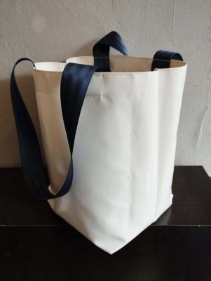 Preview: Upcycling Taschen aus alten Turnmatten mit Turnbockleder, innen aus LKW-Plane