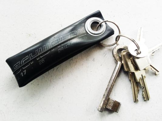 Schlüsselband aus Fahrradschlauch
