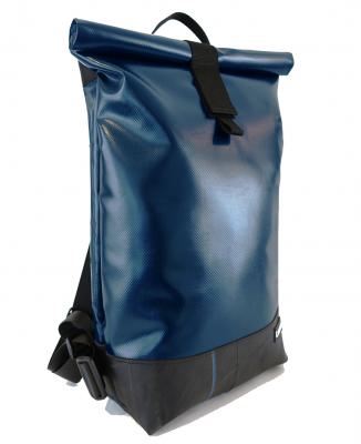 Upcycling Backpack made of Tarpaulin, tractor hose and Seatbelts in 12 different colors and 3 sizes