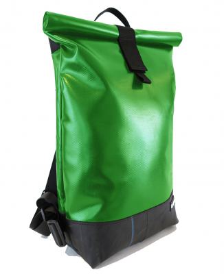 Upcycling Backpack made of Tarpaulin, tractor hose and Seatbelts in 12 different colors and 3 sizes