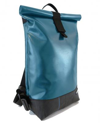 Upcycling Backpack made of Tarpaulin, tractor hose and Seatbelts in 12 different colors and 3 sizes