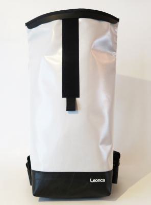 Upcycling Backpack made of Tarpaulin, tractor hose and Seatbelts in 12 different colors and 3 sizes