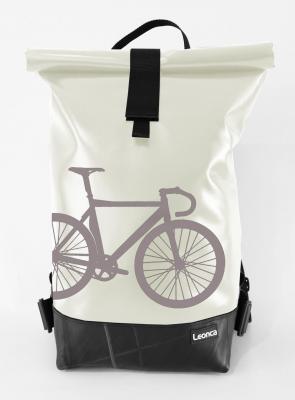 Upcycling Rolltop Rucksack aus LKW-Plane, Traktorschlauch und Autogurten in 12 verschiedenen Farben und 3 Größen