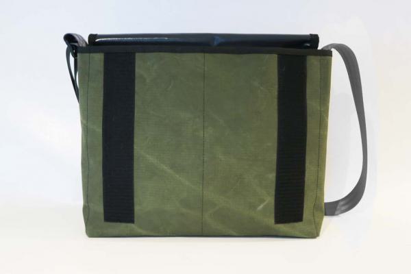 Tasche aus Armeezelt Leinen mit Anker Druck
