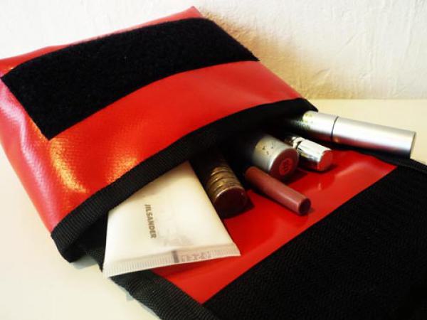Kulturtaschen mit Stoffdeckel