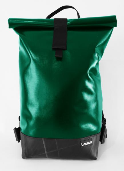 Upcycling Backpack made of Tarpaulin, tractor hose and Seatbelts in 12 different colors and 3 sizes