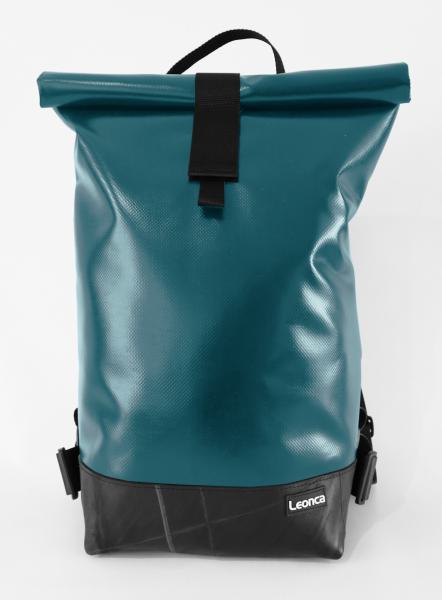 Upcycling Rolltop Rucksack aus LKW-Plane, Traktorschlauch und Autogurten in 12 verschiedenen Farben und 3 Größen